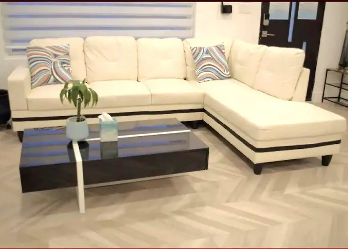 Dimond Abode Vacation Rental, Oakland California Dimond District